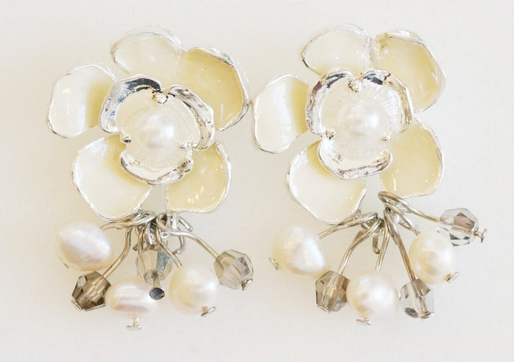 Dogwood Cluster Earring Silver Snow