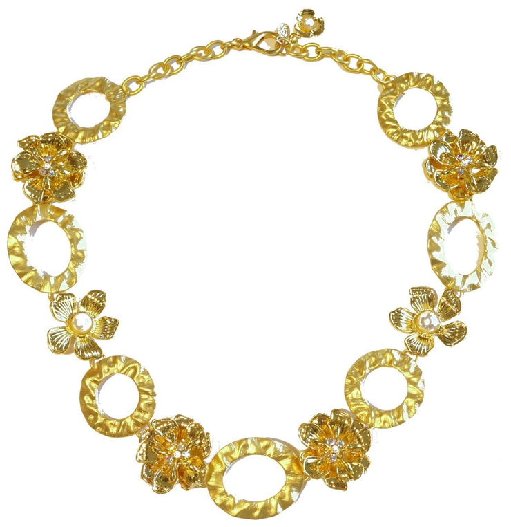 Dogwood Blossom Link Necklace Gold