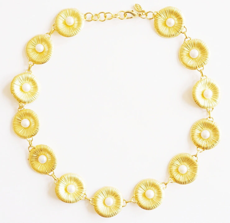 Seafan Pearl Necklace Gold